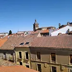 בית הארחה Hospederia Castilla Plaza Mayor